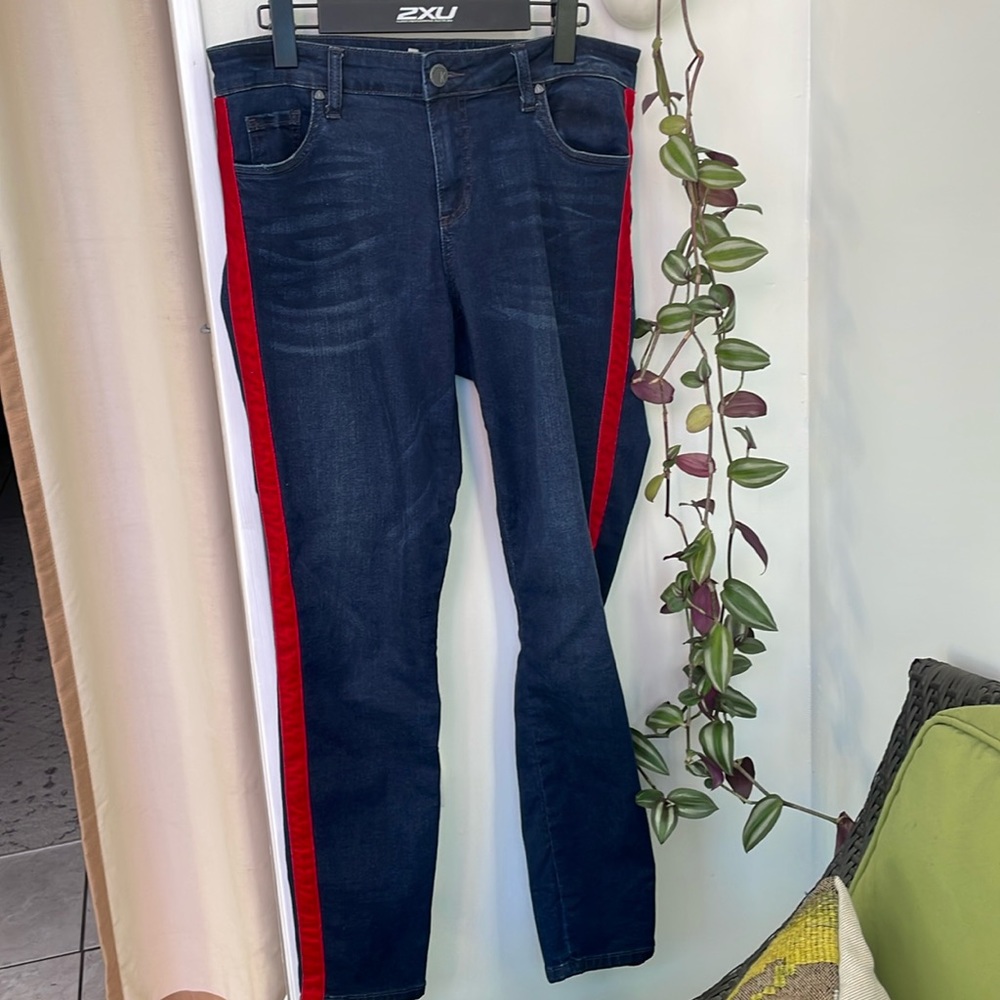 Kut From The Kloth Connie Ankle Skinny Size 10 with velvet trim